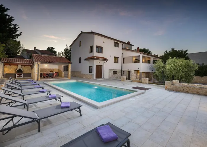 Villa Laura *